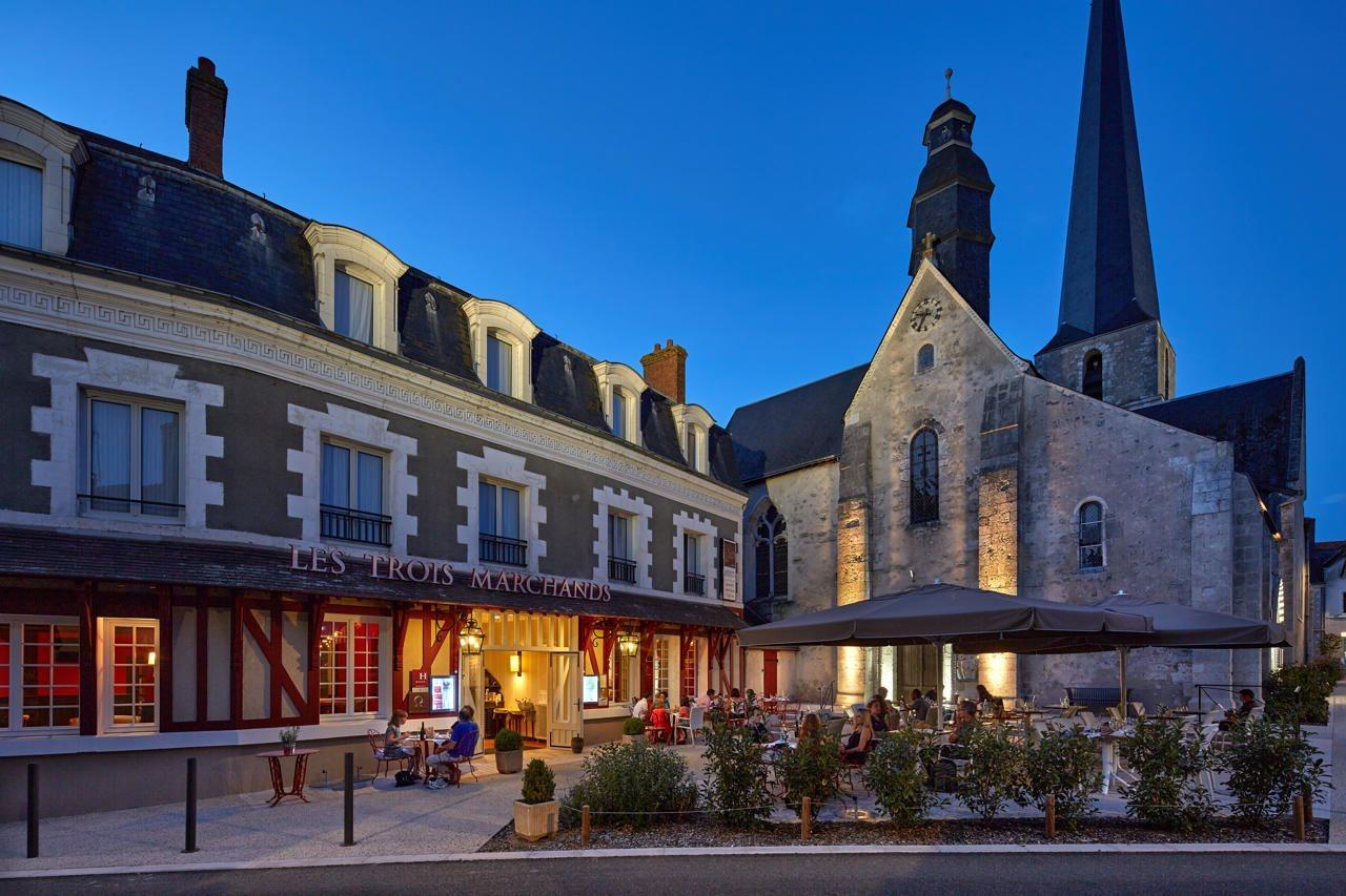 Relais Des Trois Chateaux Hotel-Restaurant - Teritoria Cour-Cheverny Kültér fotó
