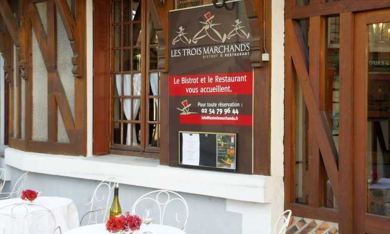 Relais Des Trois Chateaux Hotel-Restaurant - Teritoria Cour-Cheverny Kültér fotó