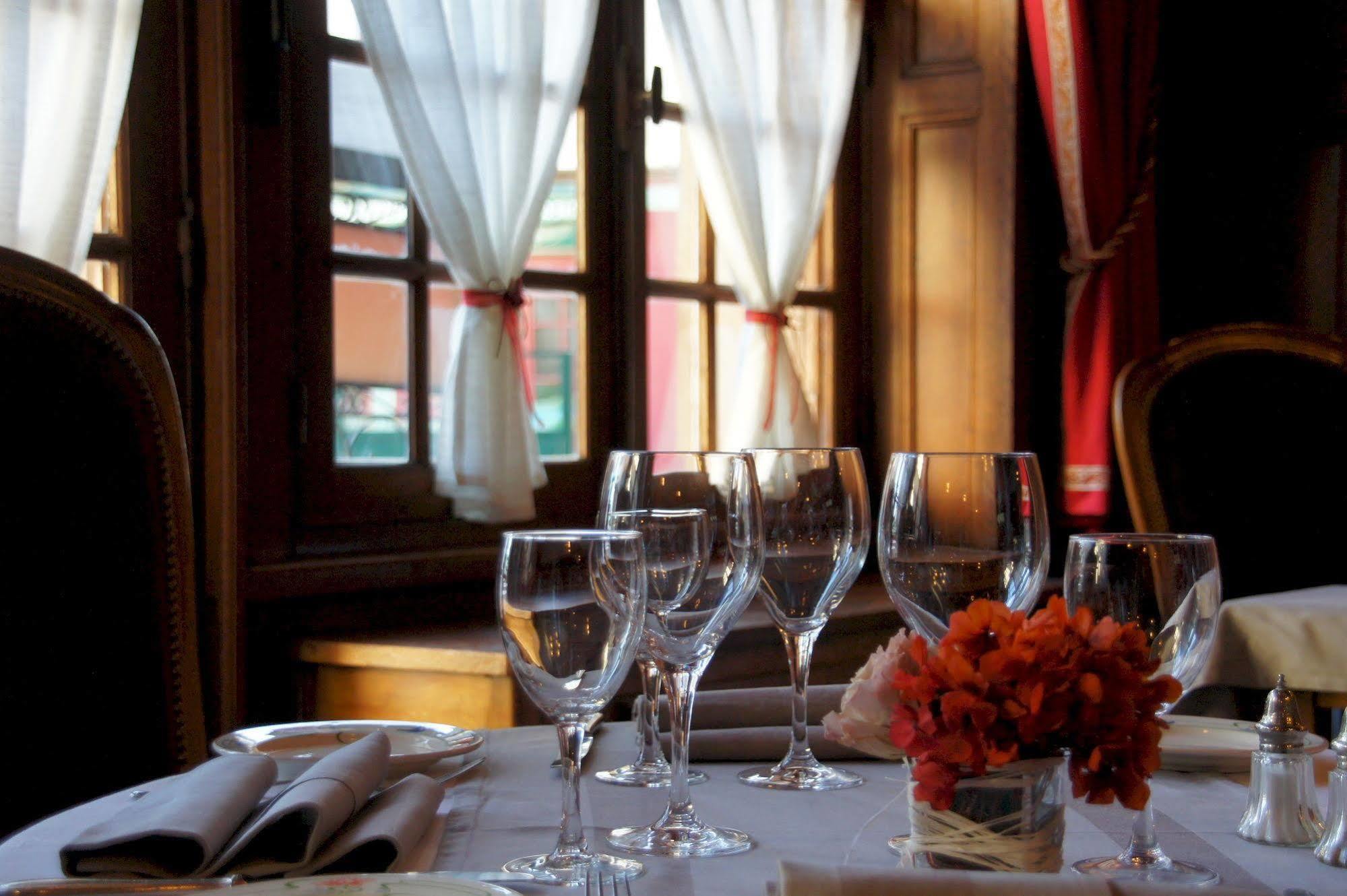 Relais Des Trois Chateaux Hotel-Restaurant - Teritoria Cour-Cheverny Kültér fotó