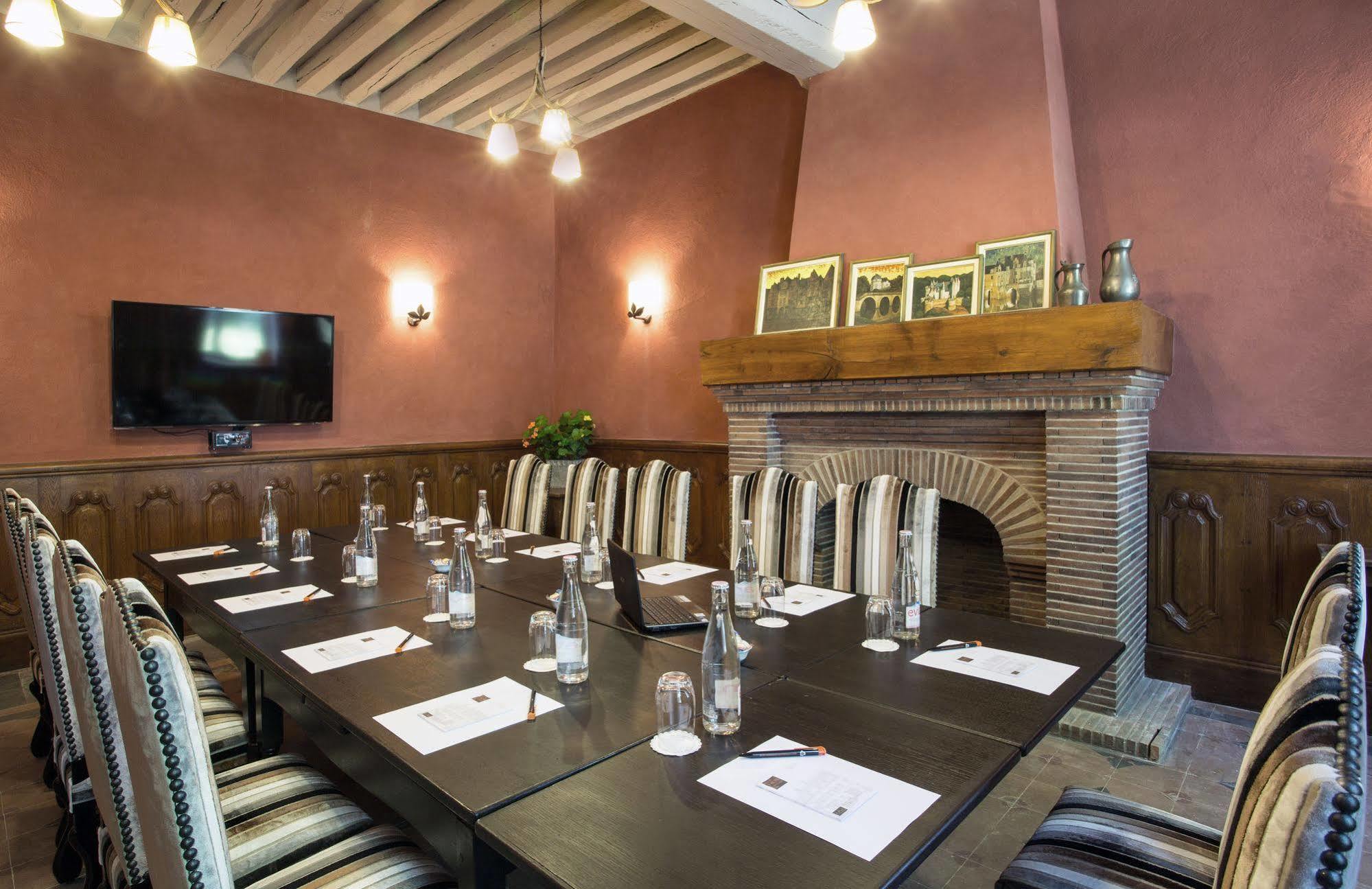 Relais Des Trois Chateaux Hotel-Restaurant - Teritoria Cour-Cheverny Kültér fotó